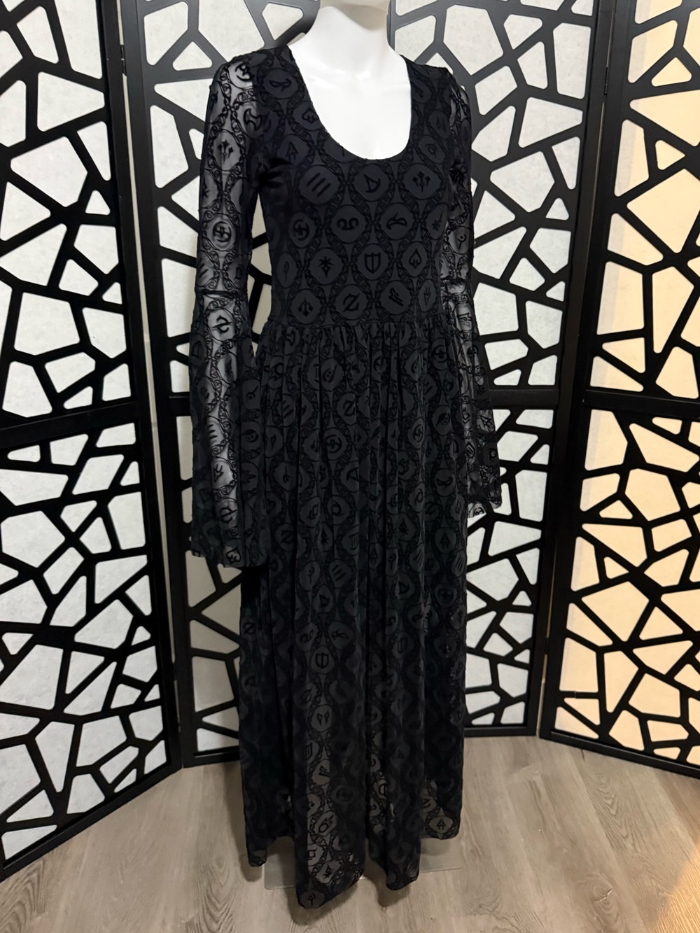 BlackMilk Final Fantasy XIV Job Icons Spectre Maxi Dress - Medium - Picture 5 of 13